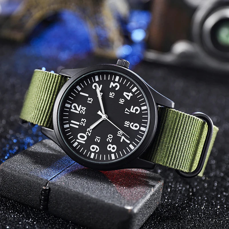 Reloj de campaña de la Fuerza Aérea con correa de tela, pantalla de 24 horas, movimiento de cuarzo japonés, esfera de 42 mm