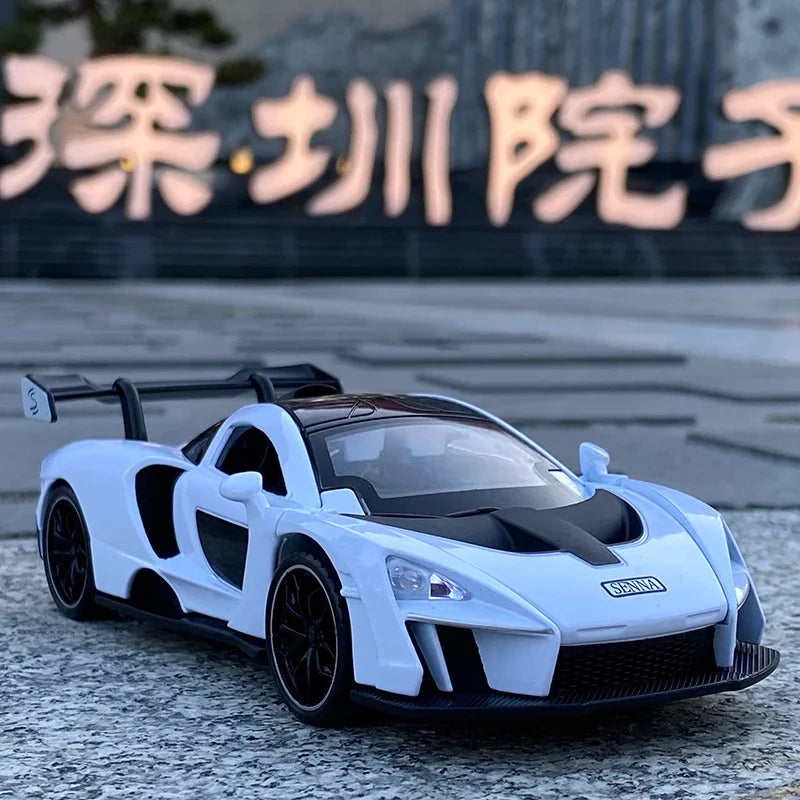 1/32 McLaren Senna Alloy Sports Car Model Diecasts Metal Toy Vehicles Car Model Simulation Sound Light Collection Toy Gift