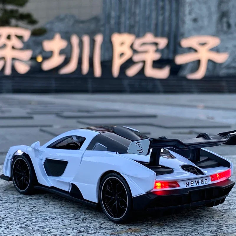 1/32 McLaren Senna Alloy Sports Car Model Diecasts Metal Toy Vehicles Car Model Simulation Sound Light Collection Toy Gift