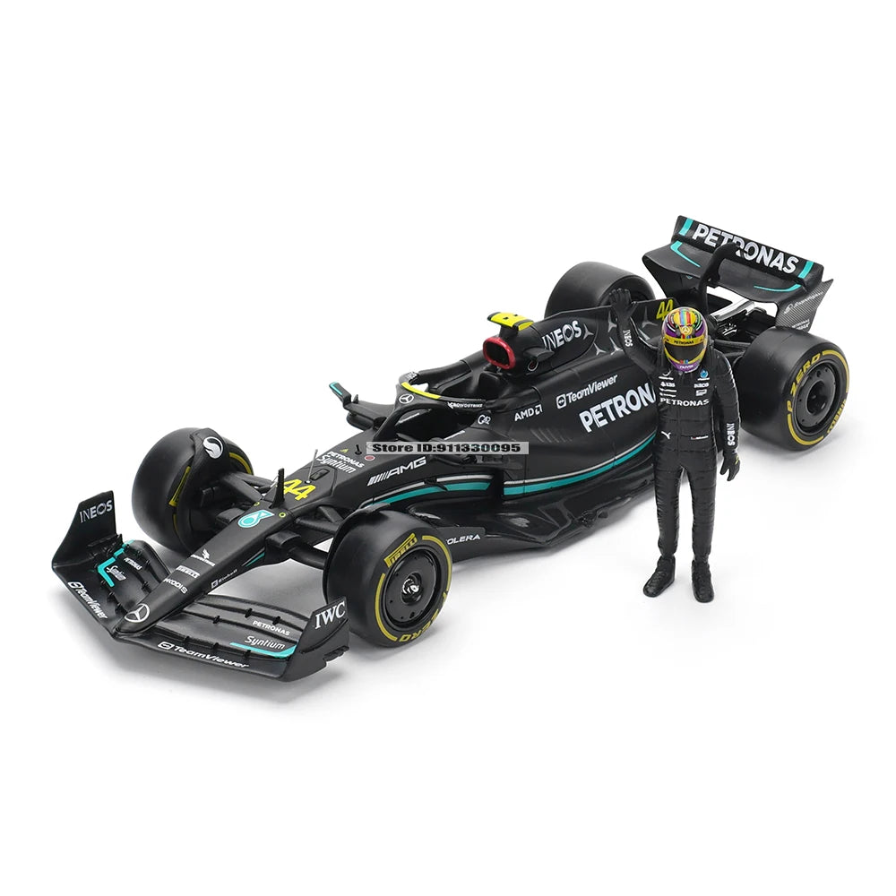 Bburago 1:24 2023 F1 Mercedes-AMG W14+Winning Doll 44# Hamilton 63# Russell Paint Formula One Alloy Super Toy Car Mode