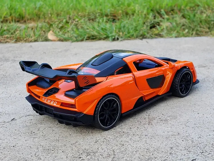 1/32 McLaren Senna Alloy Sports Car Model Diecasts Metal Toy Vehicles Car Model Simulation Sound Light Collection Toy Gift