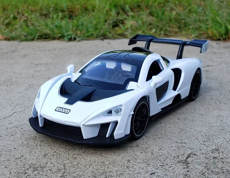 1/32 McLaren Senna Alloy Sports Car Model Diecasts Metal Toy Vehicles Car Model Simulation Sound Light Collection Toy Gift