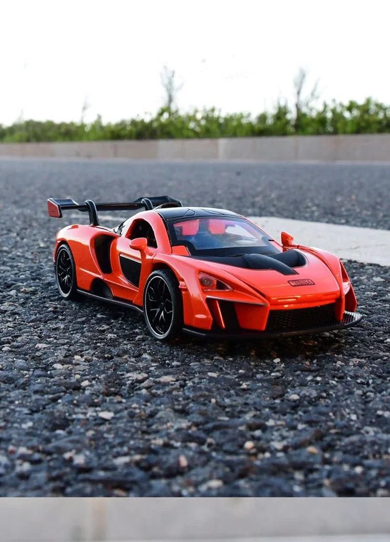 1/32 McLaren Senna Alloy Sports Car Model Diecasts Metal Toy Vehicles Car Model Simulation Sound Light Collection Toy Gift
