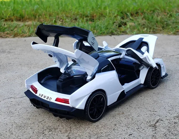 1/32 McLaren Senna Alloy Sports Car Model Diecasts Metal Toy Vehicles Car Model Simulation Sound Light Collection Toy Gift